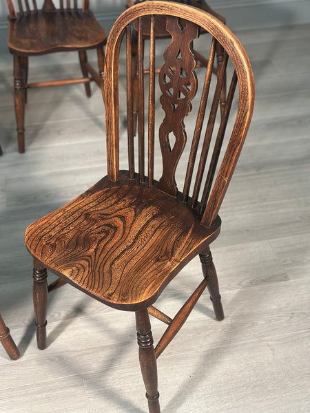 A Set of 6 19th Century Wheelback Dining Chairs