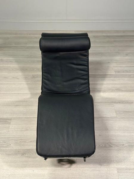 20th Century Le Corbusier Style Chaise Lounge