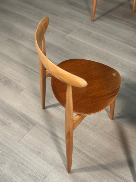 Set of 6 Hans Wegner Fh4103 “Heart” Dining Chairs c.1950’s