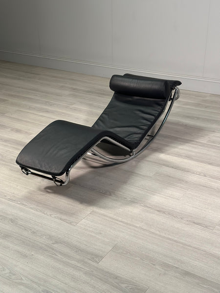 20th Century Le Corbusier Style Chaise Lounge