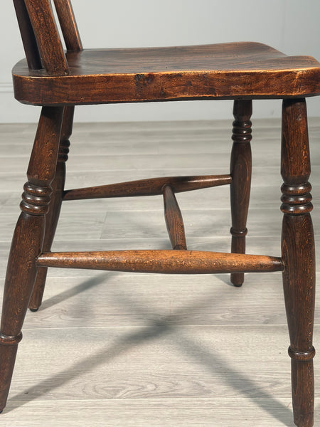 A Set of 6 19th Century Wheelback Dining Chairs