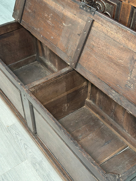 17th Century Oak Settle