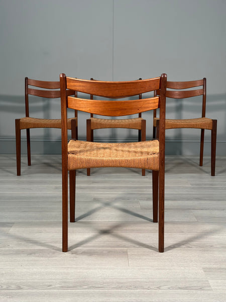 Set of 4 Danish Teak And Paper Cord Dining Chairs Designed By Arne Hovmand Olsen For Mogens Kold