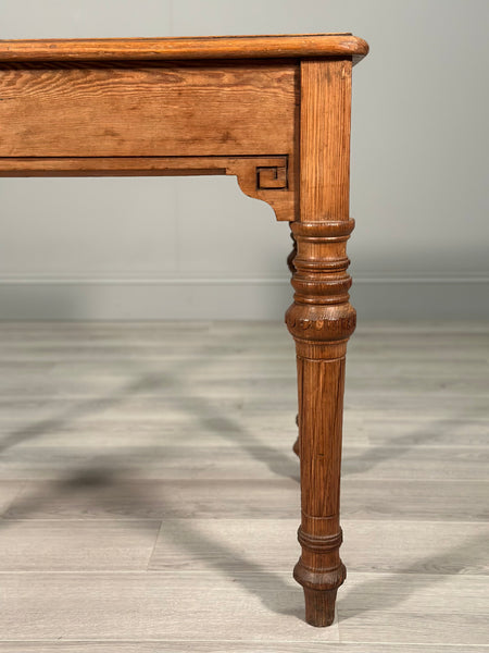 19th Century Aesthetic Movement Ash Table