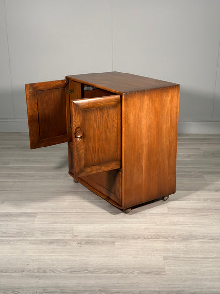 Vintage Ercol 845 Tv Cabinet