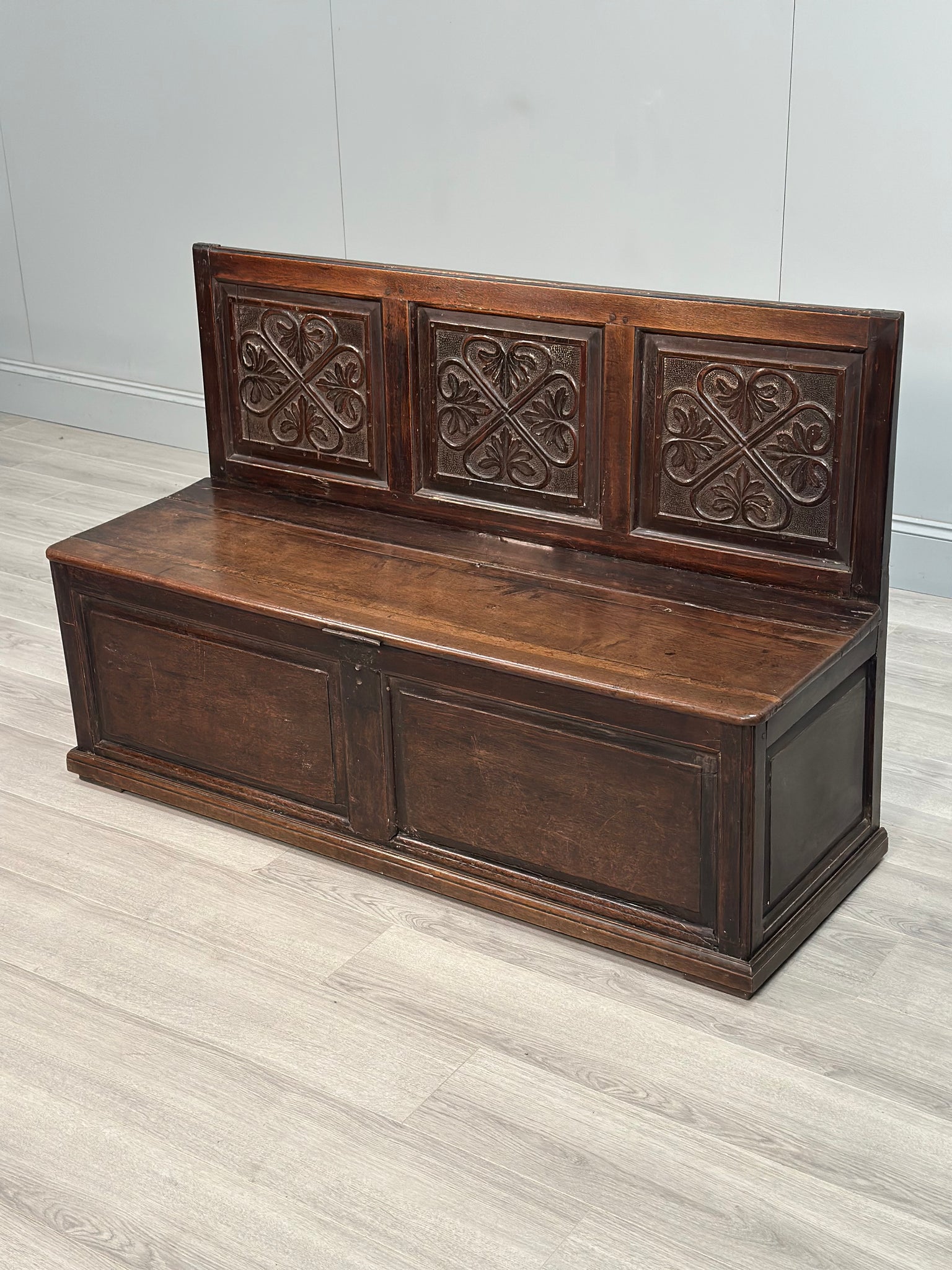 17th Century Oak Settle