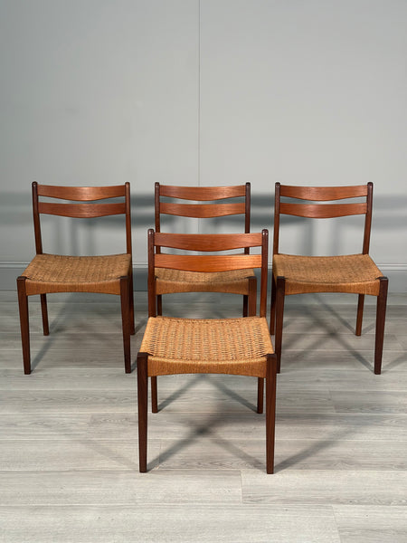 Set of 4 Danish Teak And Paper Cord Dining Chairs Designed By Arne Hovmand Olsen For Mogens Kold