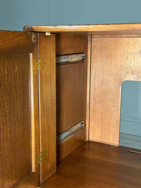 Vintage Ercol 845 Tv Cabinet