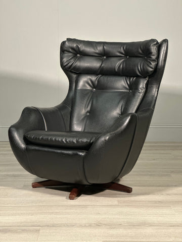 Parker Knoll Statesman Armchair C.1960