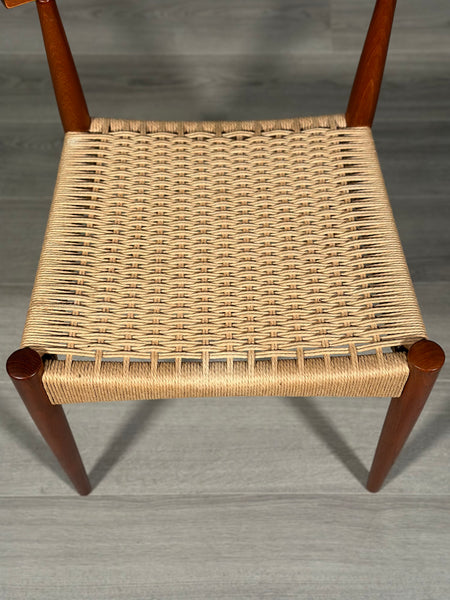 Set of 6 Danish Teak And Paper Cord Dining Chairs Designed By Arne Hovmand Olsen For Mogens Kold