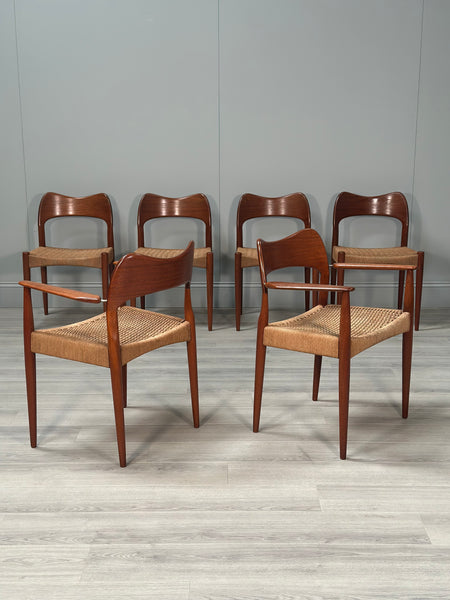 Set of 6 Danish Teak And Paper Cord Dining Chairs Designed By Arne Hovmand Olsen For Mogens Kold