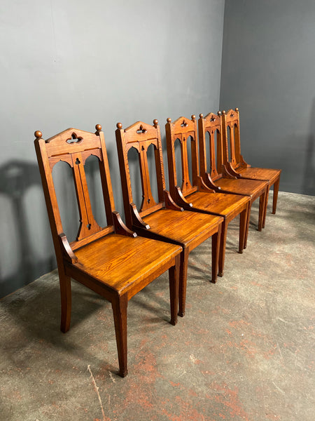 Set Of 6 Late Victorian Gothic Pitch Pine Church Chairs Including Carver Chair
