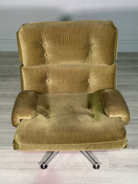 Howard Keith Kohinoor Armchair And Footstool