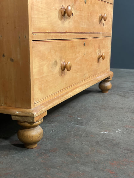 Victorian Pine Linen Press