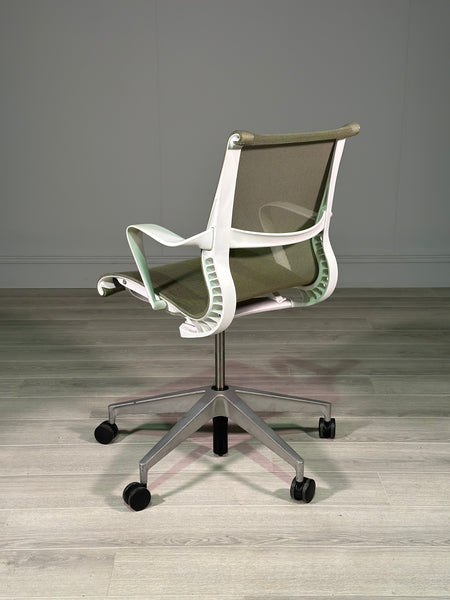 Herman Miller Setu Desk Chair