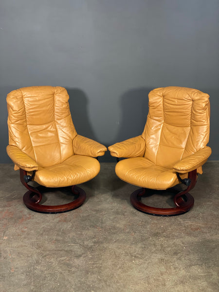 Ekornes Stressless Leather Recliner Suite In Tan