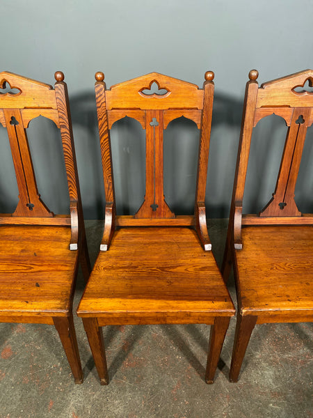 Set Of 6 Late Victorian Gothic Pitch Pine Church Chairs Including Carver Chair