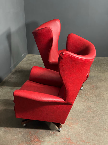 A Pair Of G Plan 6250 Reclining Chairs