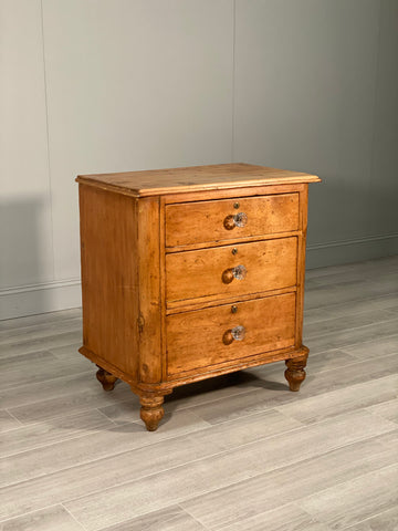 Victorian Farmhouse Pine Chest of Drawers