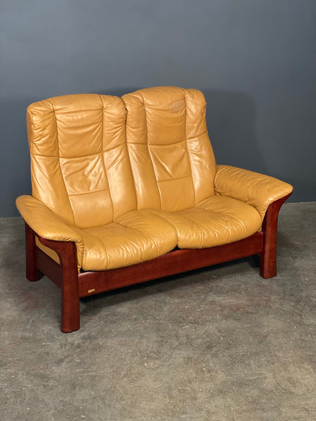 Ekornes Stressless Leather Recliner Suite In Tan