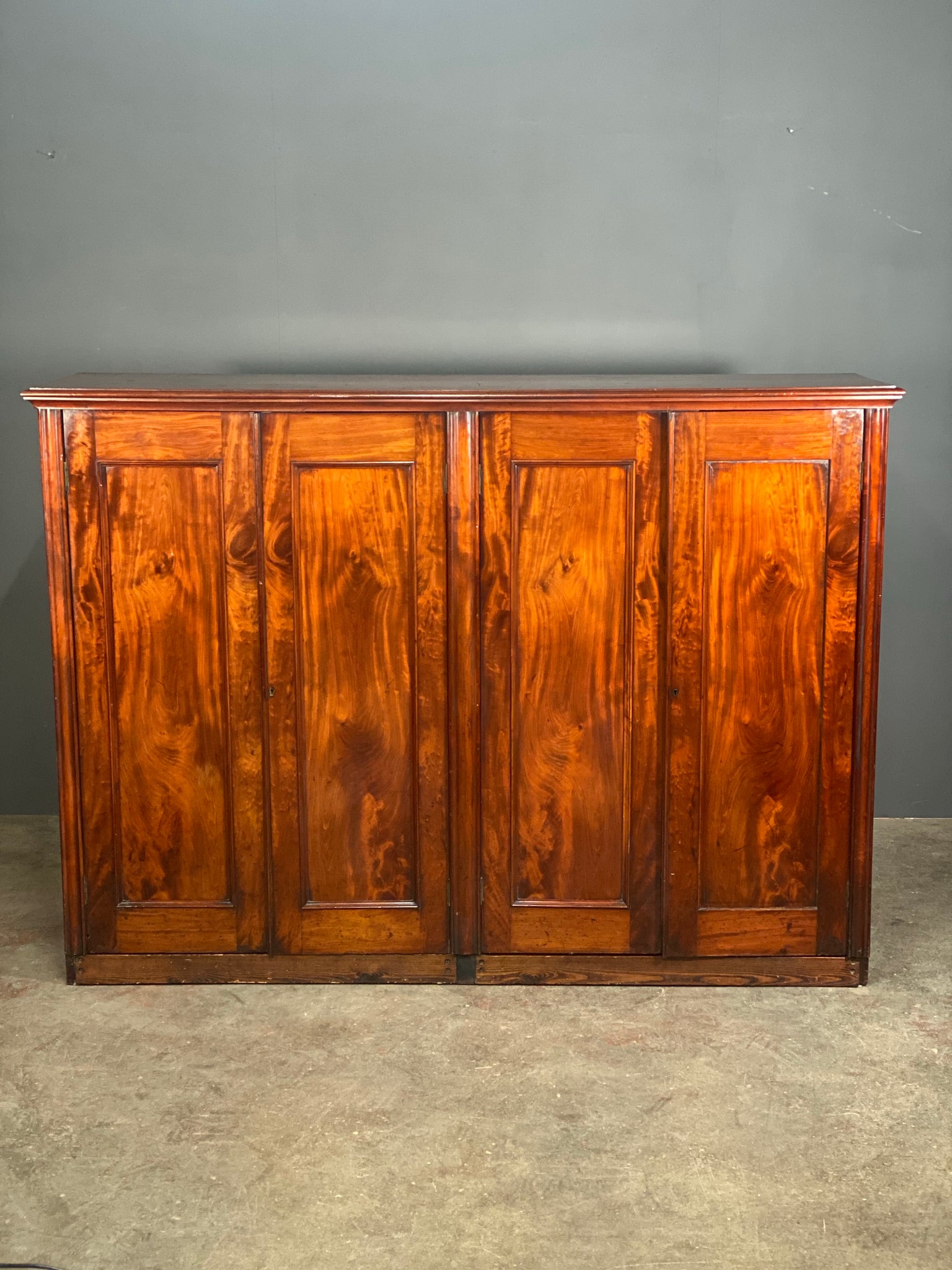 Large Figured Mahogany Georgian Cupboard