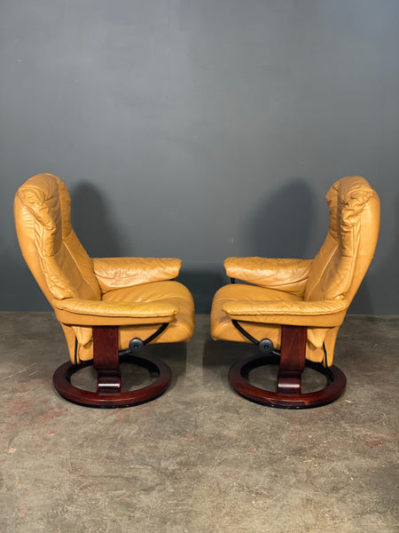 Ekornes Stressless Leather Recliner Suite In Tan
