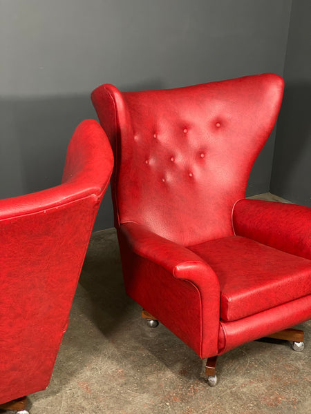 A Pair Of G Plan 6250 Reclining Chairs