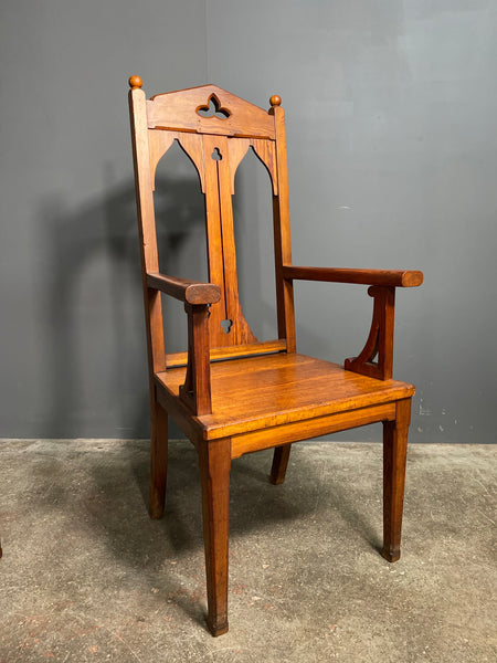 Set Of 6 Late Victorian Gothic Pitch Pine Church Chairs Including Carver Chair